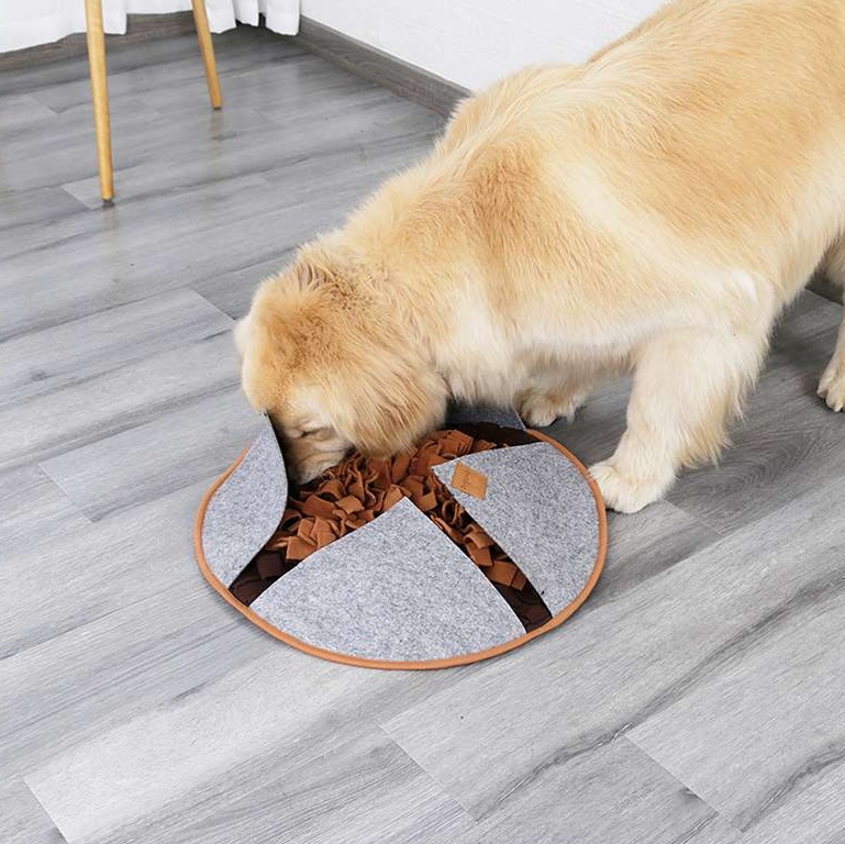 犬のおもちゃ 愛犬のモグモグ探しマット