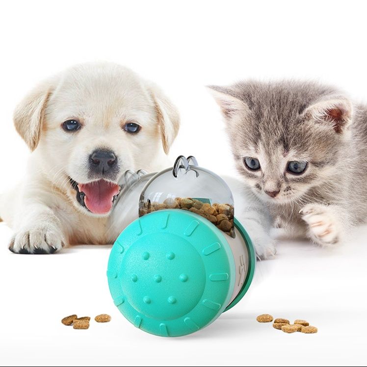 犬のおもちゃ 自動転がりおやつディスペンサー