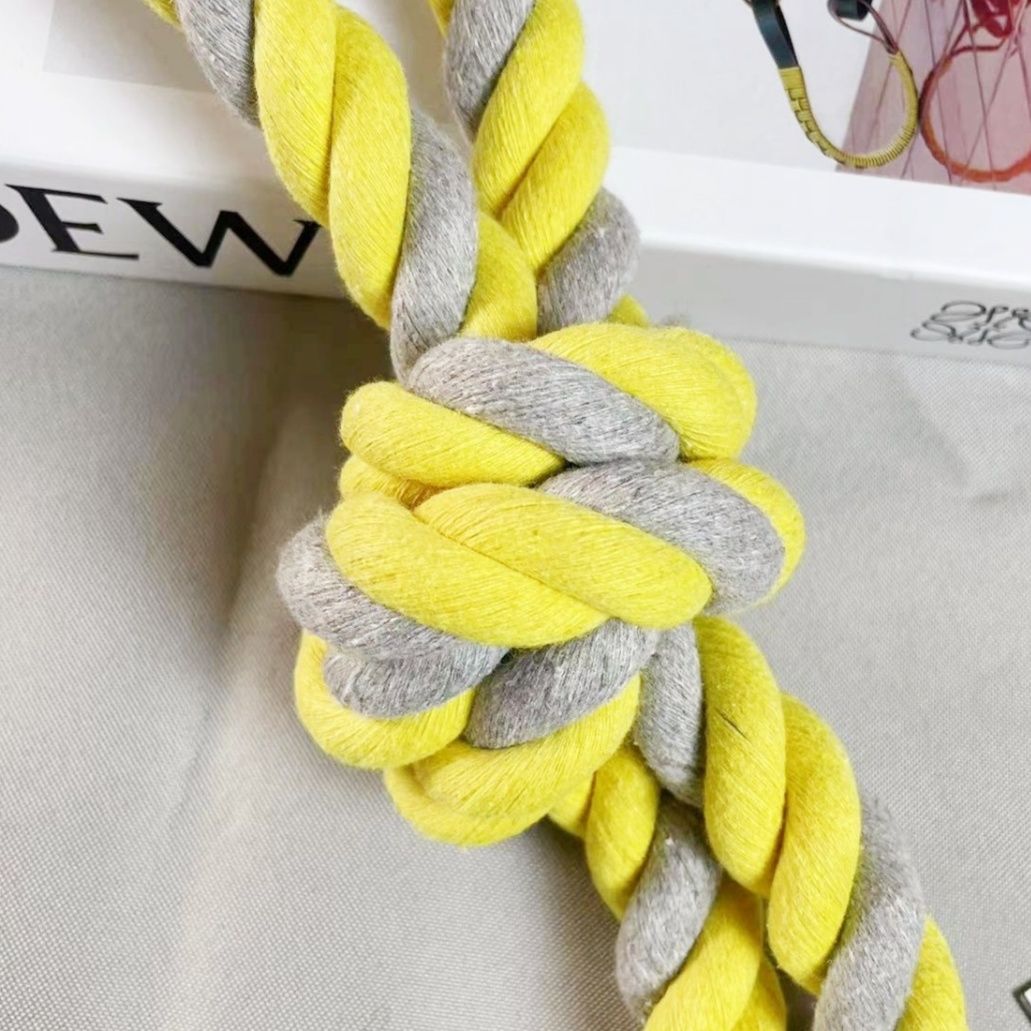 犬のおもちゃ 三連結び目付き編み込みロープ