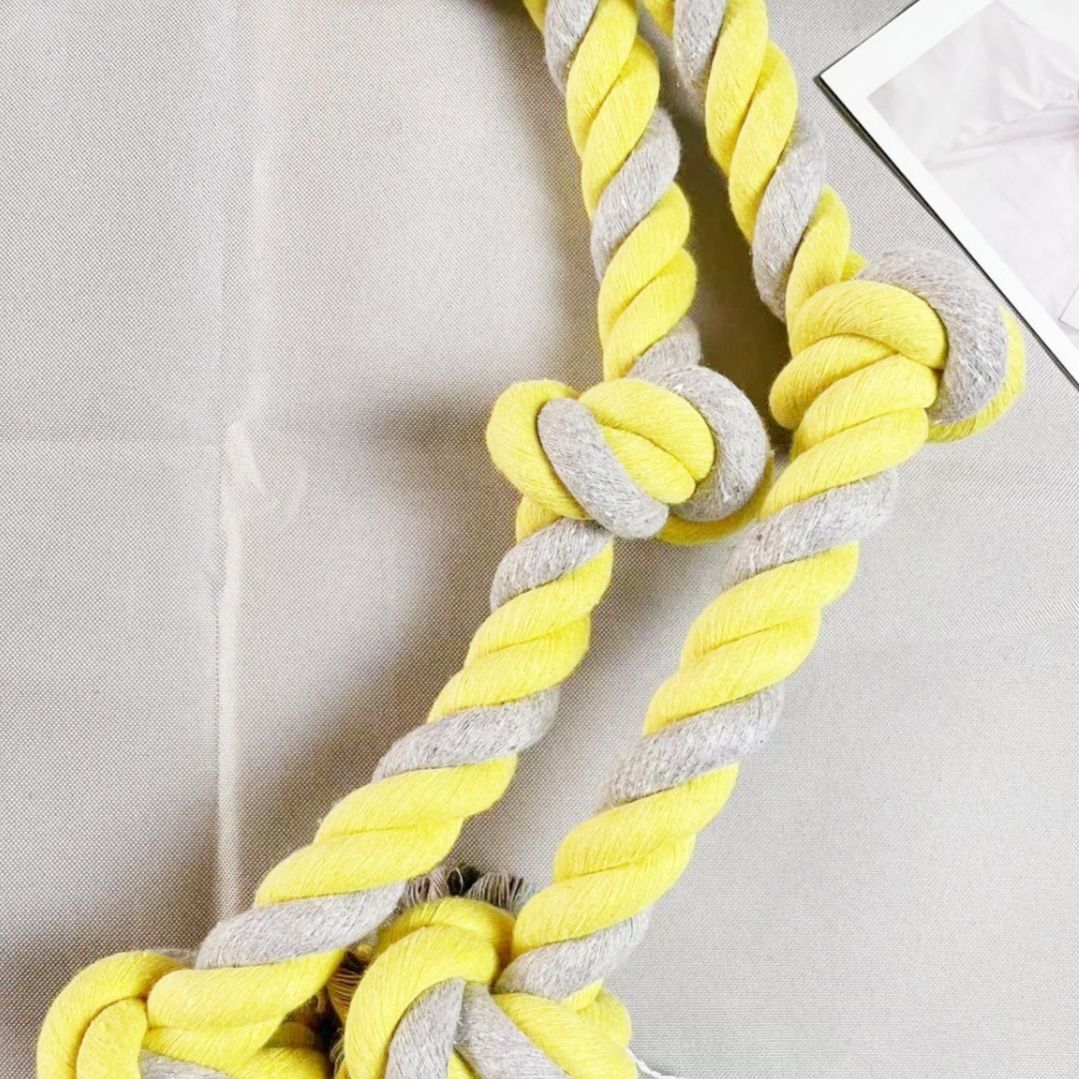 犬のおもちゃ 三連結び目付き編み込みロープ