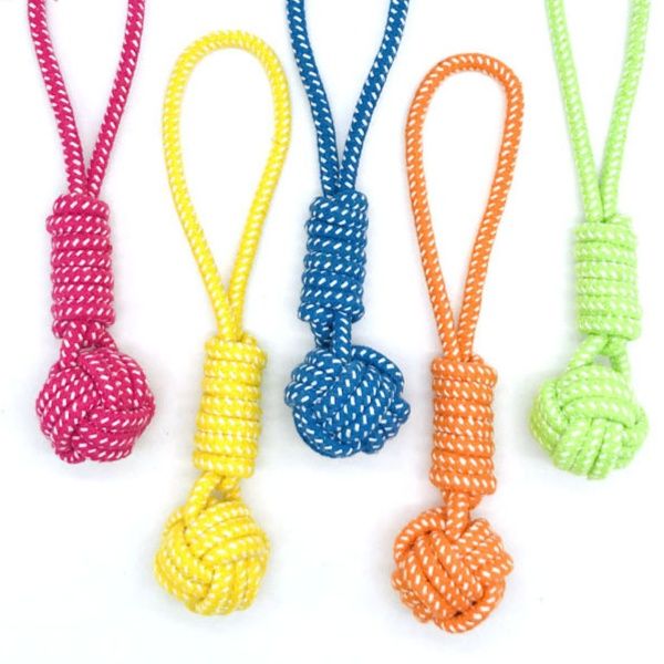 犬のおもちゃ 丈夫な編み込みボール付き持ち手ロープ玩具