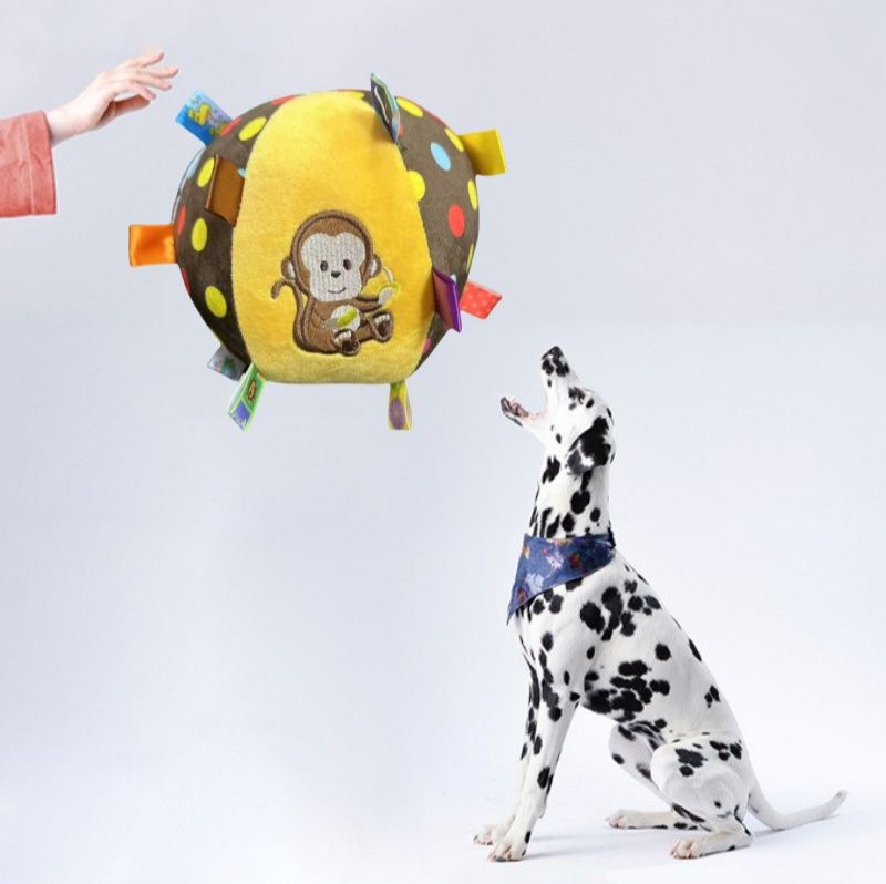 犬のおもちゃ 可愛い動物刺繍入りリボン付き知育ボール