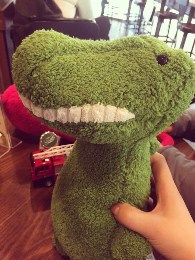 https://fulmo-img-server.com/inu-happy/7e97db80-3e78-4e58-9504-066e7086ec43.jpg
