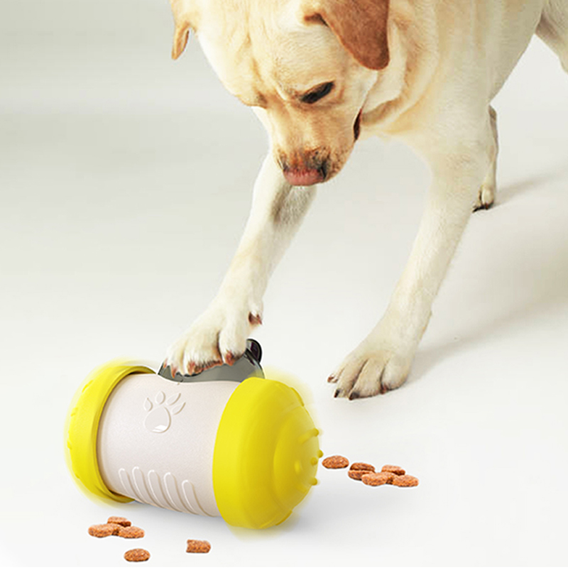 犬のおもちゃ 自動転がりおやつディスペンサー