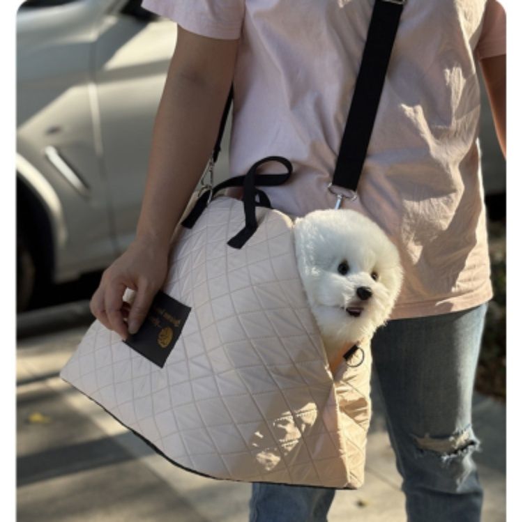 犬バッグ キルティング加工二層式ショルダー付き犬用お出かけバッグ