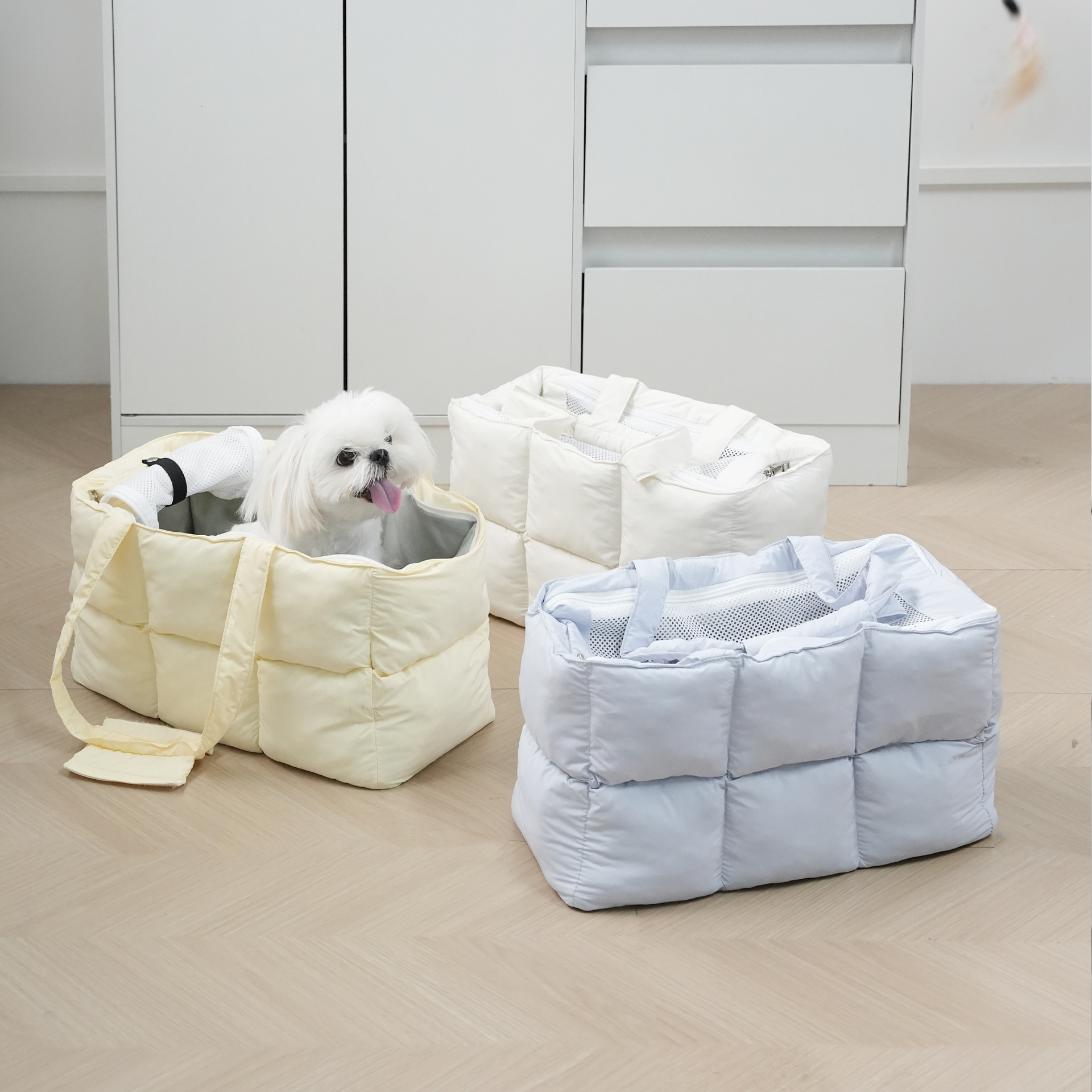 犬バッグ ふんわり中綿入り愛犬お出かけトートバッグ