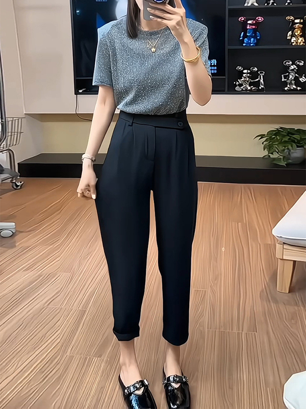 50代ファッション 上品ゆったりタックワイドパンツ