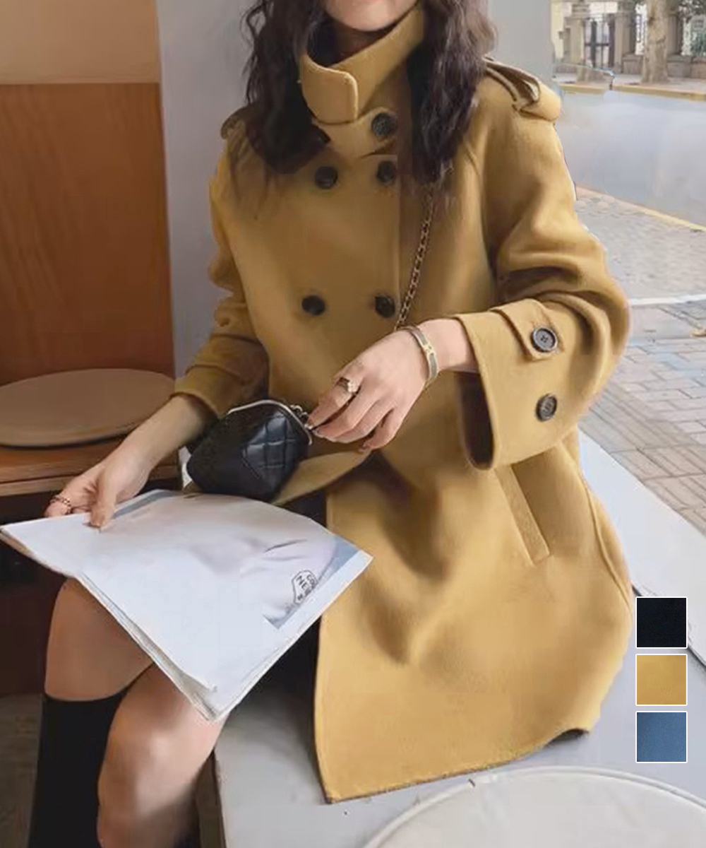 50代ファッション 上品ダブルボタン膝丈トレンチコート