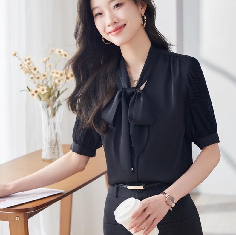 50代ファッション 優美リボンタイ プリーツ袖ブラウス
