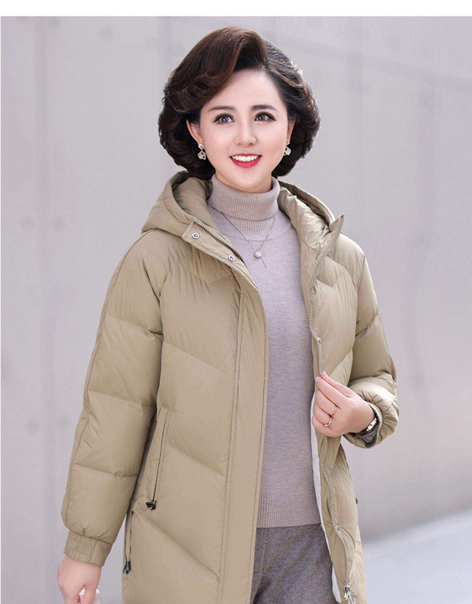 50代ファッション 贅沢ファー付き中綿ショートコート