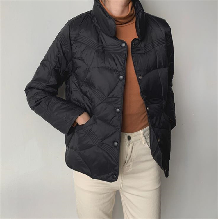 50代ファッション 上品な軽量中綿ジャケット 大人のきれいめショート丈