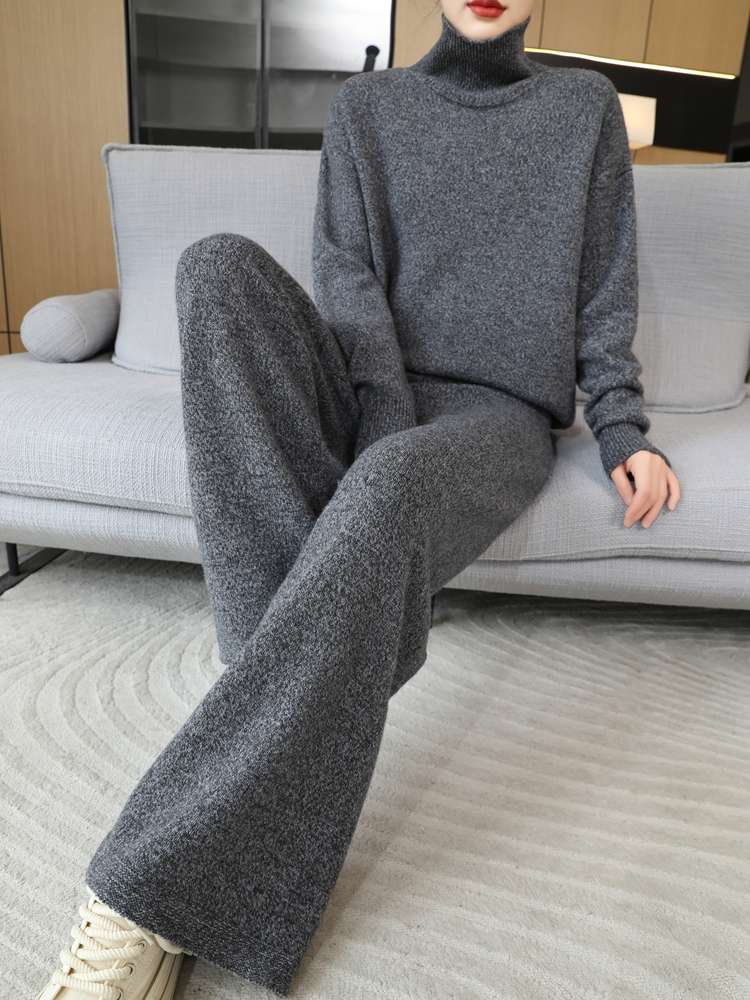 50代ファッション タートルネックニットセットアップ