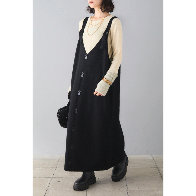 50代ファッション 大人の上品さ演出ニットジャンパースカート