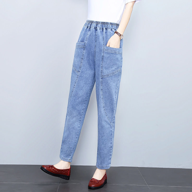 50代ファッション 楽ちん美脚デニムテーパードパンツ
