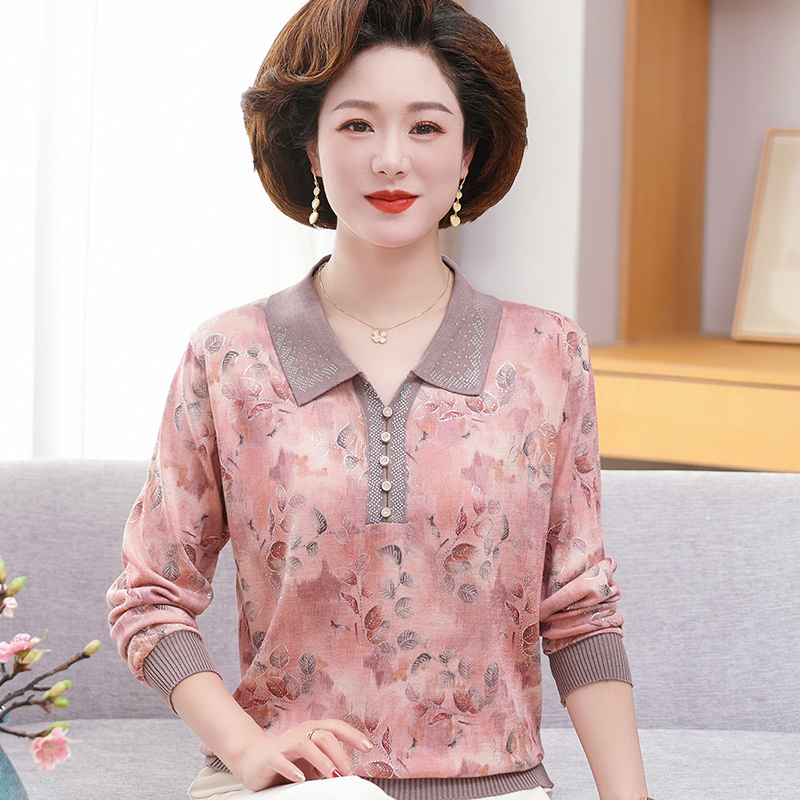 50代ファッション 華やか葉模様襟付きプルオーバー
