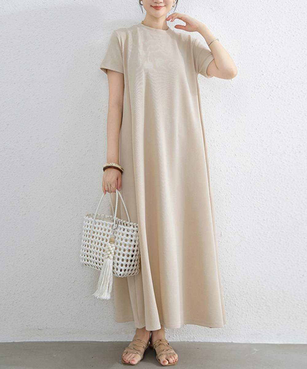 50代ファッション 体型カバー半袖ロングワンピース夏