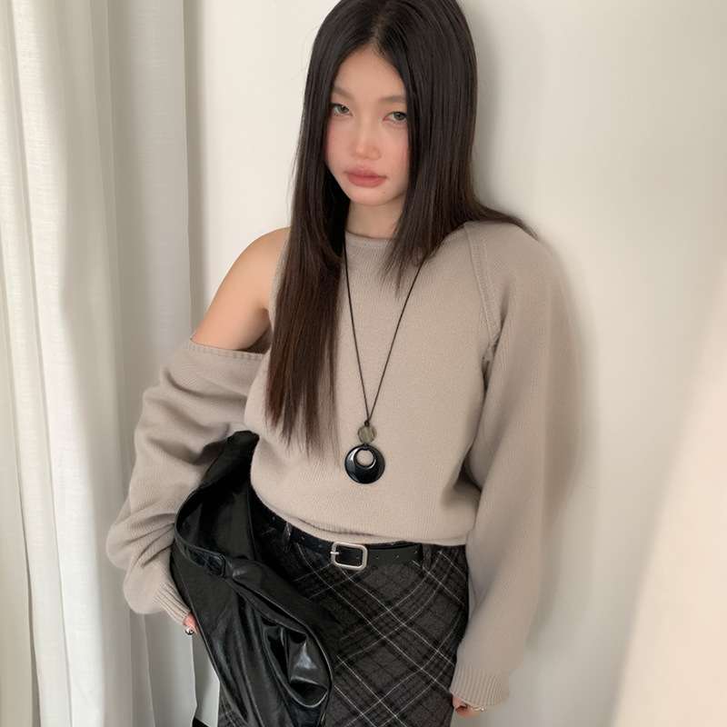 50代ファッション 大人の洗練ゆるニット