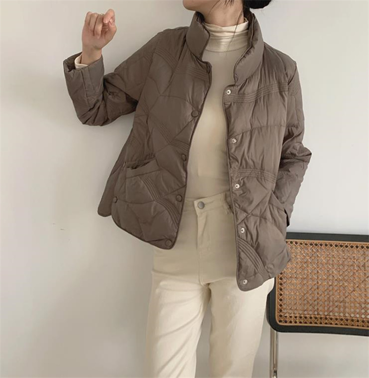 50代ファッション 上品な軽量中綿ジャケット 大人のきれいめショート丈