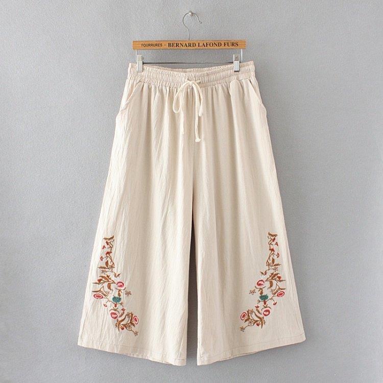 50代ファッション 花刺繍入り楽ちん美脚ワイドパンツ