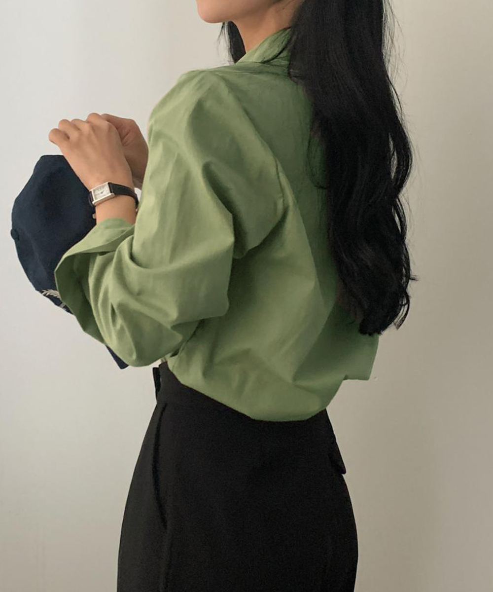 50代ファッション 上品な薄手長袖シャツブラウス　襟付きレディース