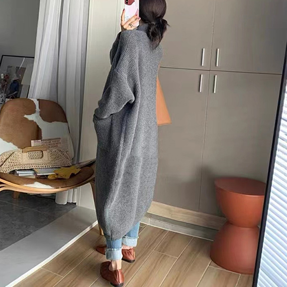 50代ファッション 体型カバーロングニットカーディガン