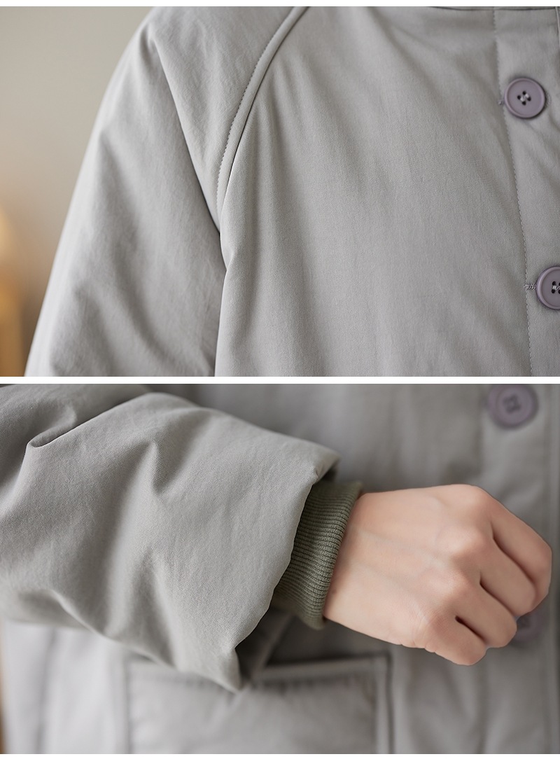 50代ファッション 上品な中綿入りフード付きコート