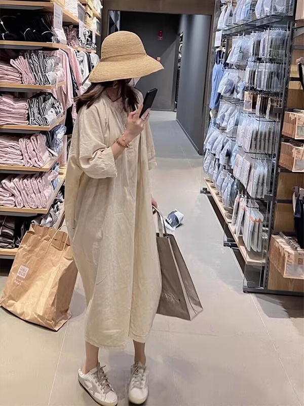 50代ファッション 麻混ふんわりロングワンピース