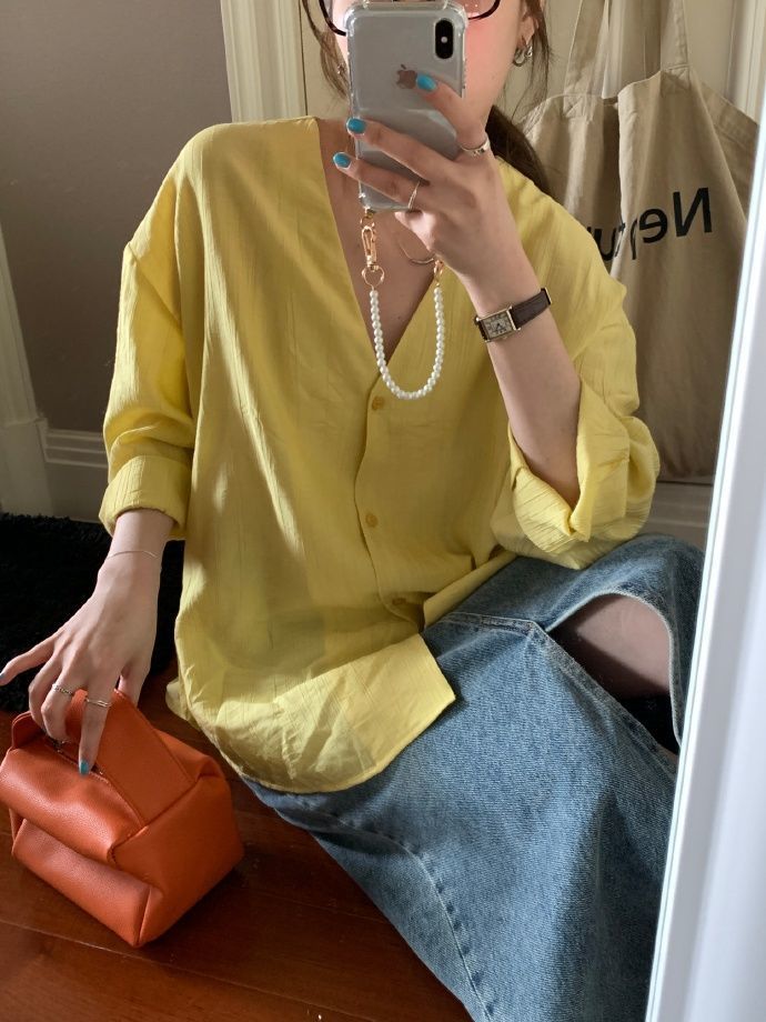 50代ファッション フロントスリット付きデニムロングスカート着回し力抜群細見え効果