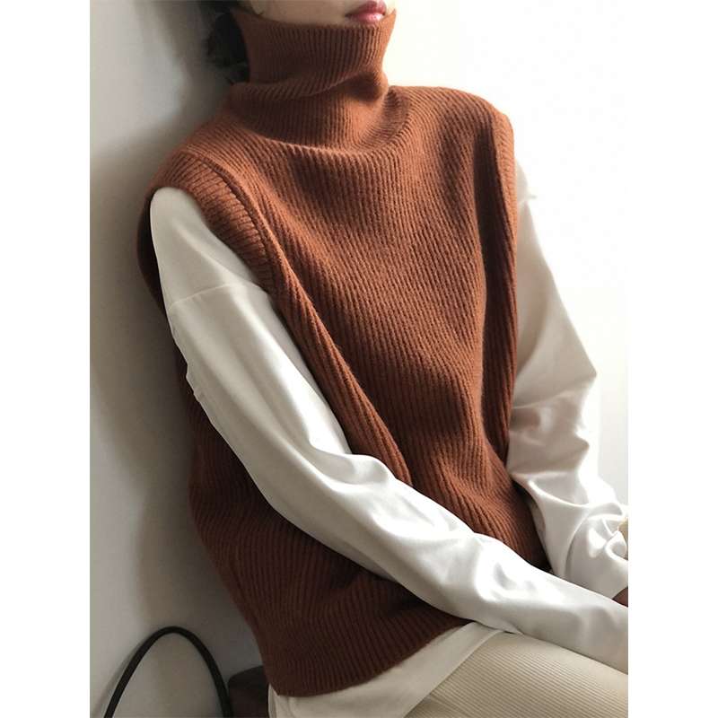 50代ファッション 大人のシンプル高級タートルネック