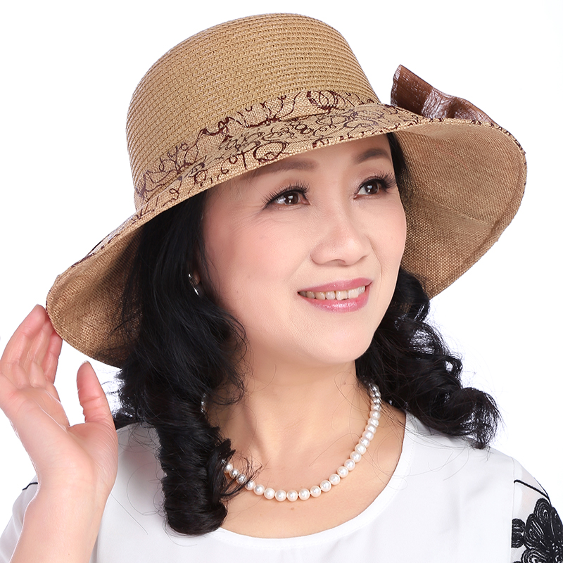 50代ファッション 優美な装いリボン麦わり帽子