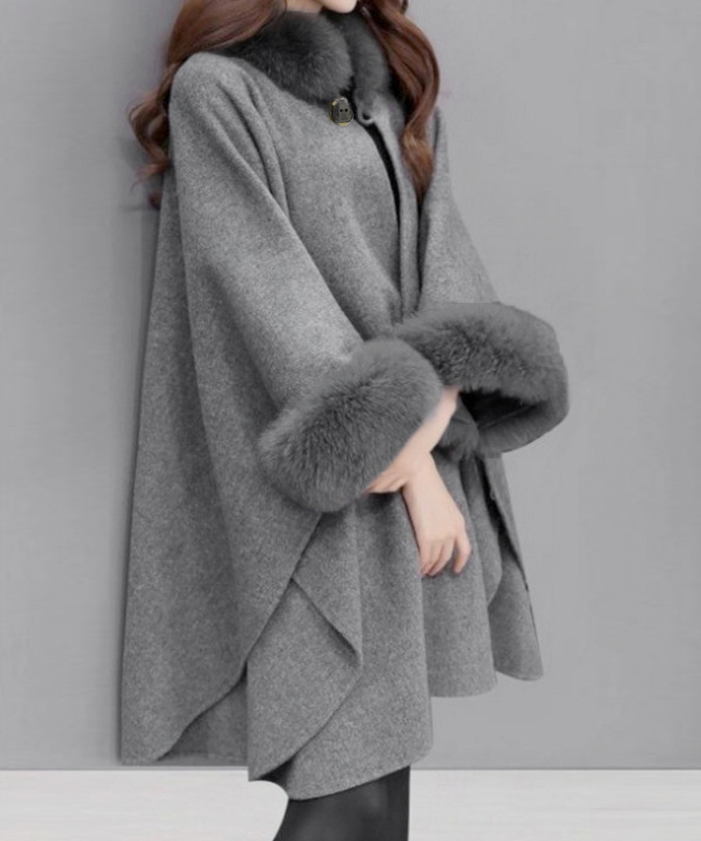 50代ファッション 上質ウール風ファー付きケープコート