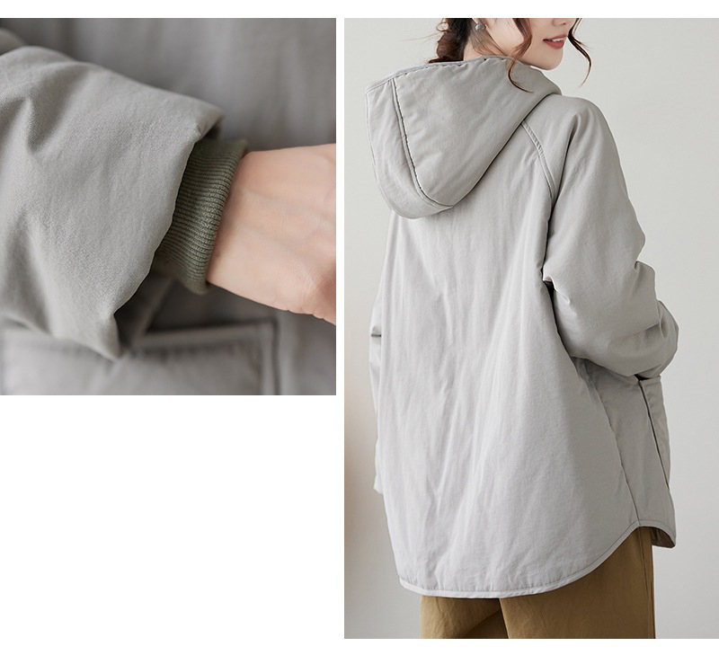 50代ファッション 上品な中綿入りフード付きコート