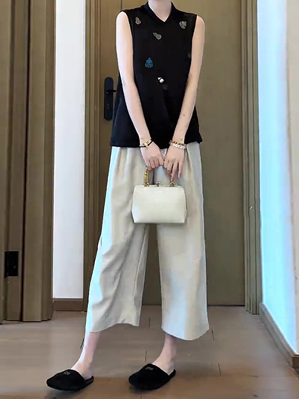 50代ファッション ゆったりワイドシルエットパンツ