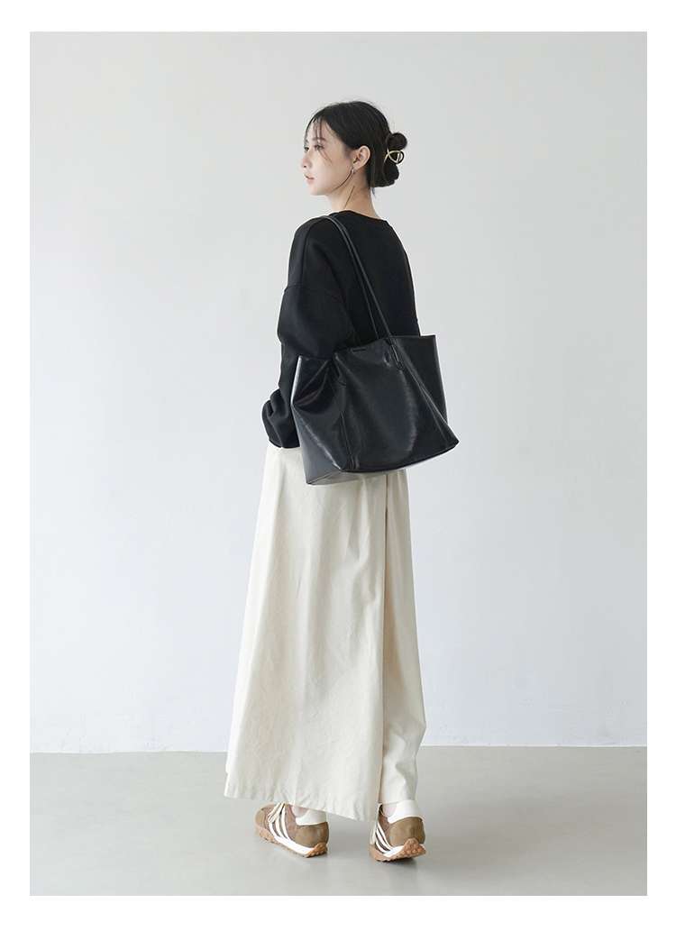 50代ファッション ゆったりワイドパンツ