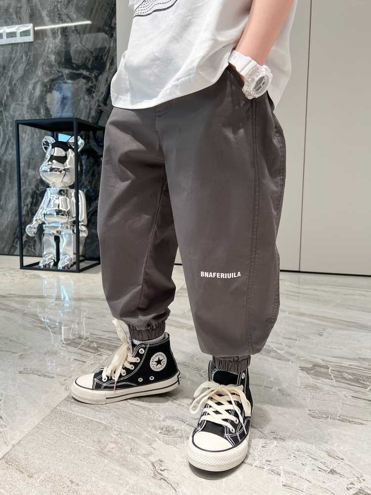 シンプルファッション 子供用薄手クロップドパンツ
