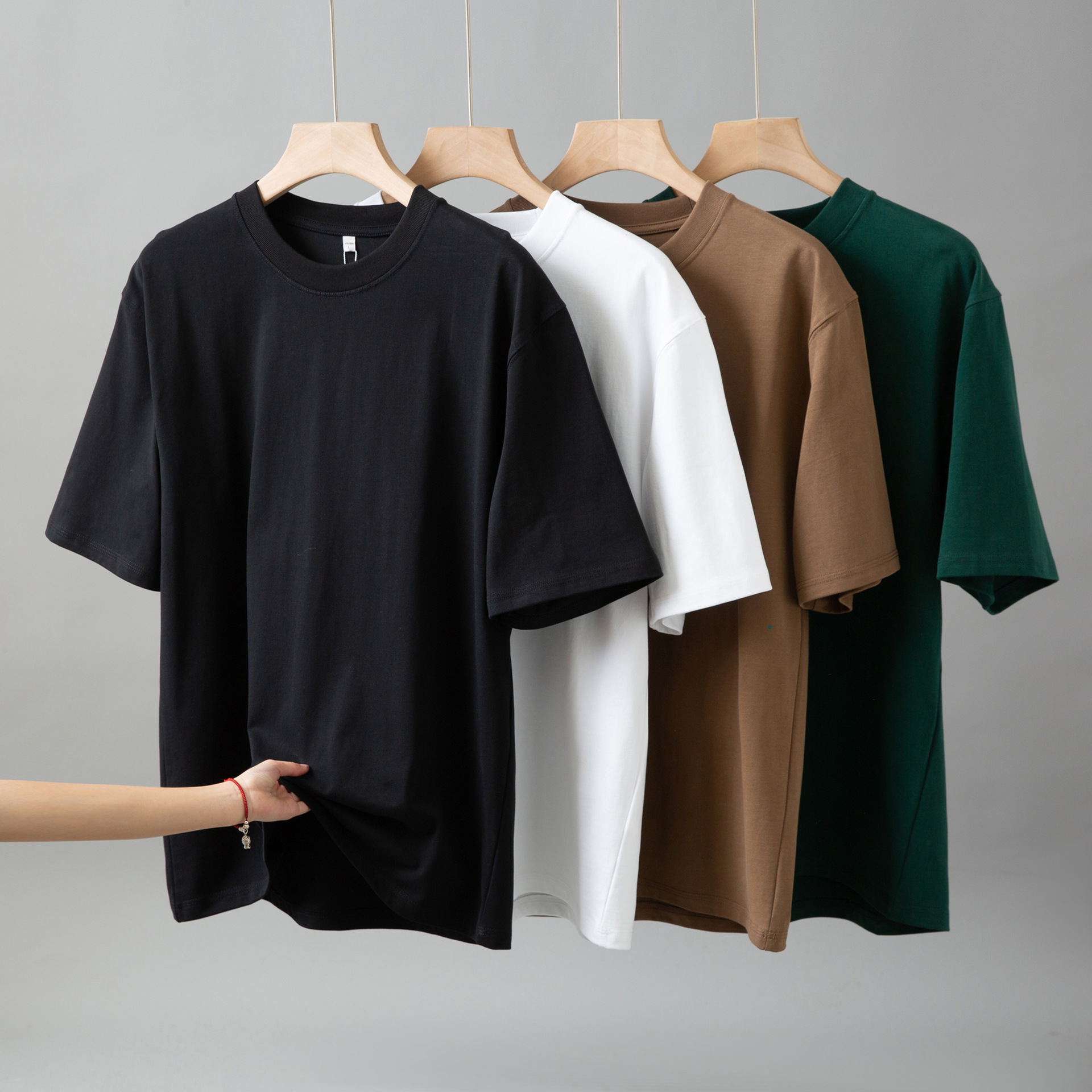 シンプルファッション 重厚感ある純綿クルーネックTシャツ