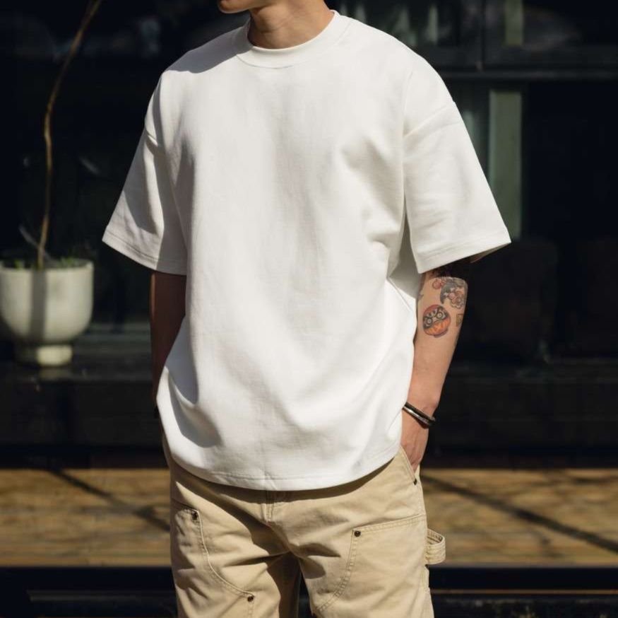 ゆったりTシャツ シンプルファッション