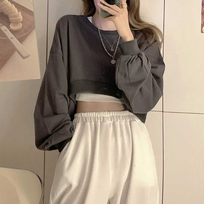 少ない服でも洗練された印象に！ミニマリスト女性のための秋の着回し服5選
