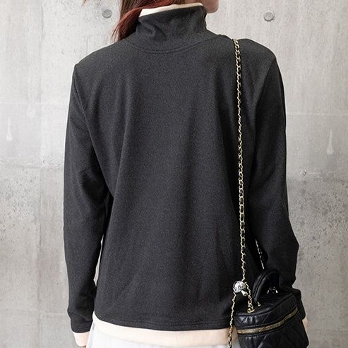 シンプルファッショントップス 重ね着風長袖ハイネック