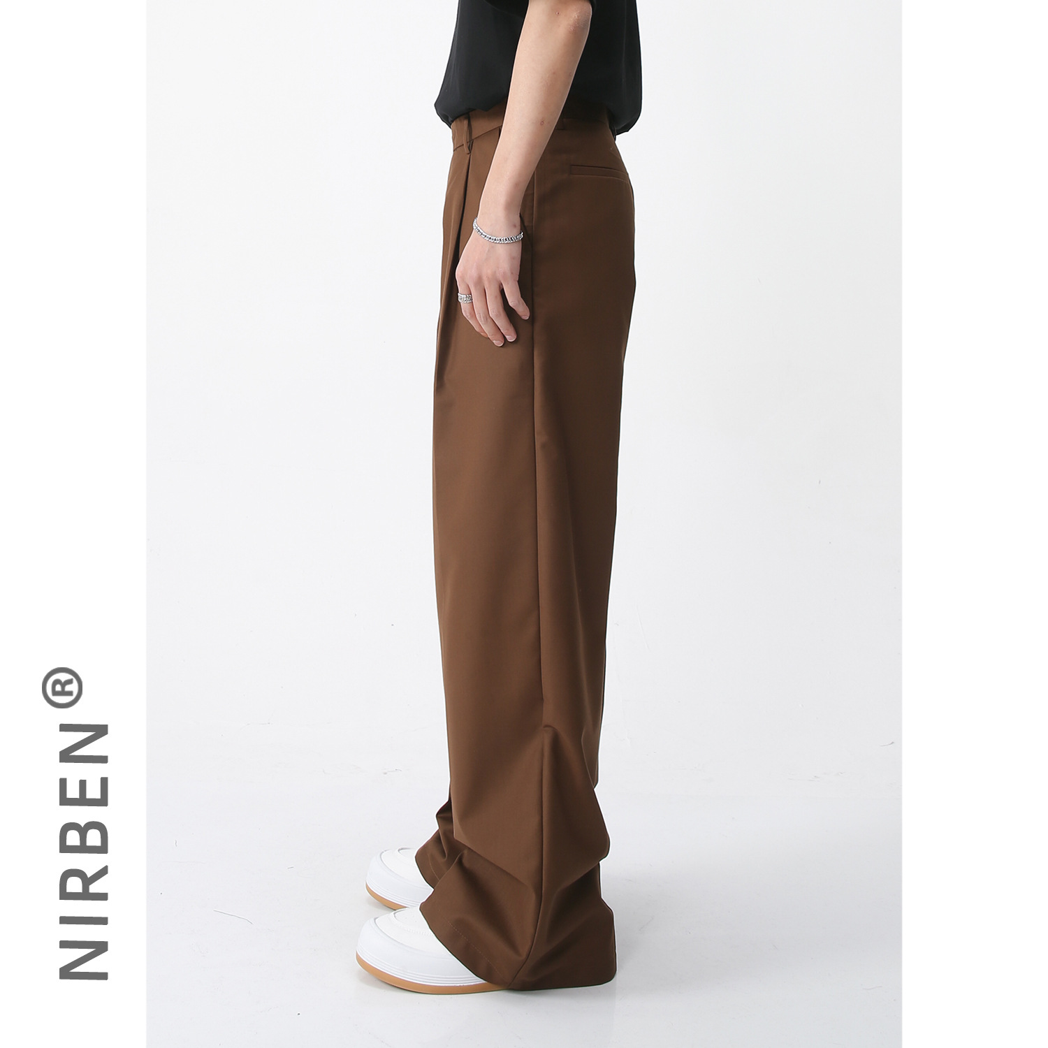 シンプルファッション ゆったりシルエット レトロ風ドレスパンツ