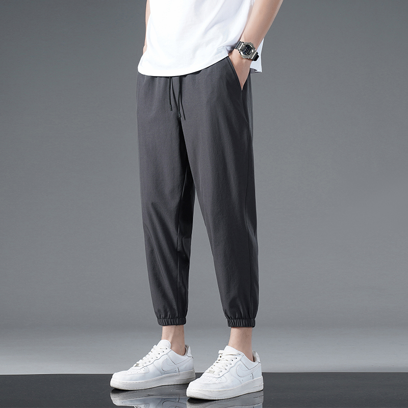 シンプルファッション シルキータッチ速乾ストレートパンツ
