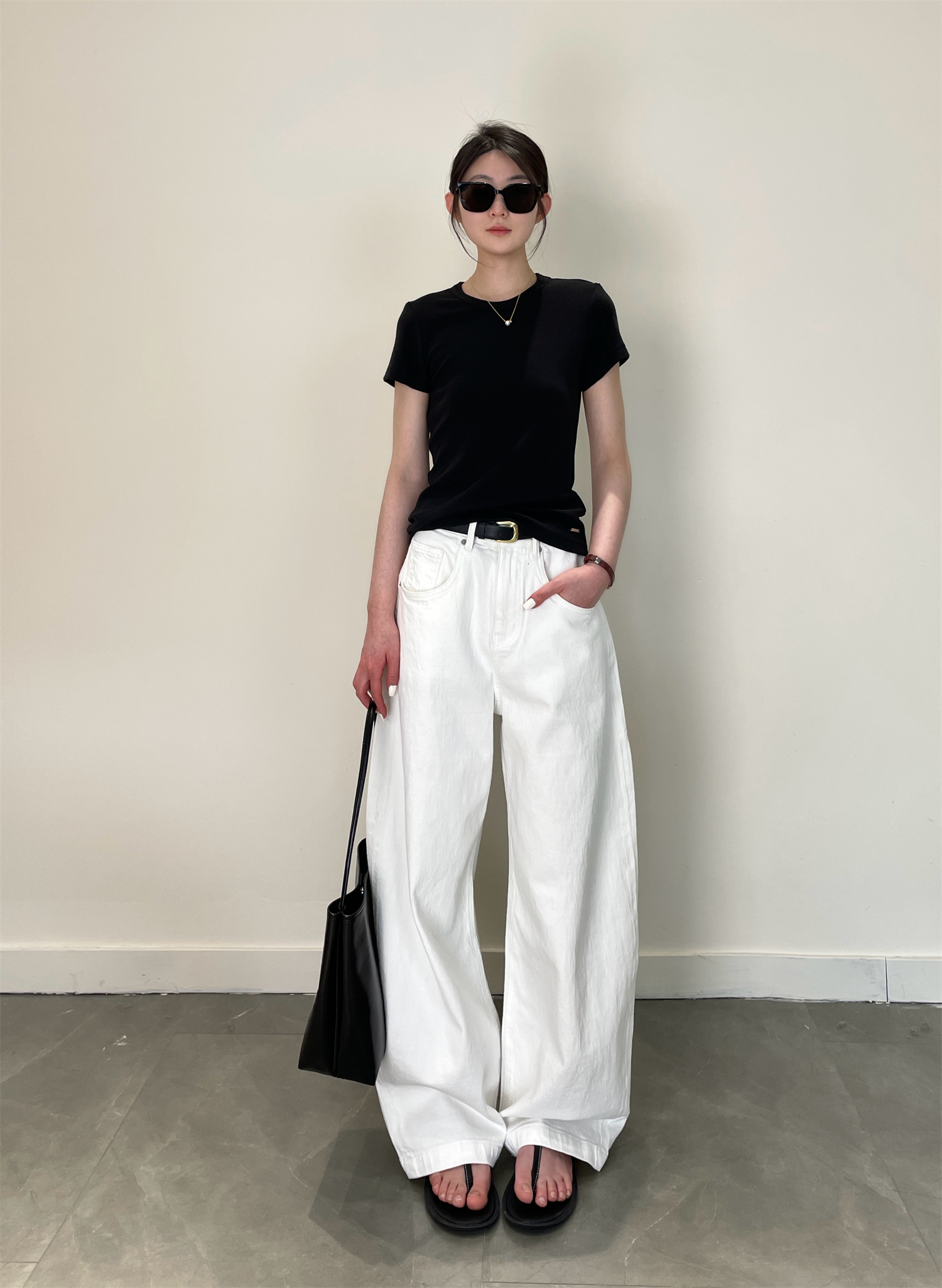 シンプルファッション ベーシック修身ラウンドネック半袖Tシャツ