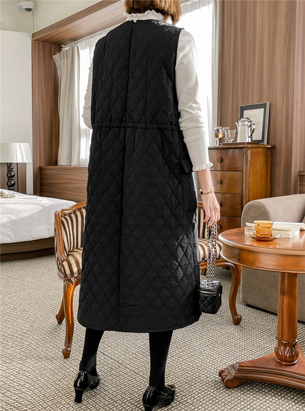 シンプルコーデ中綿入りキルティングジャンパーワンピース