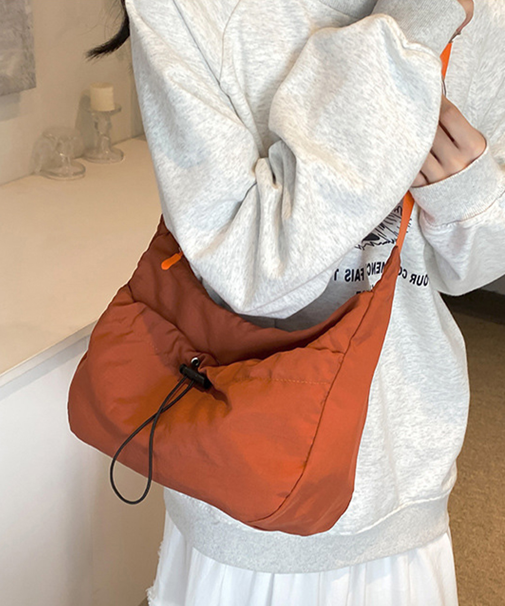 シンプルファッション ナイロン軽量ショルダーバッグ無地