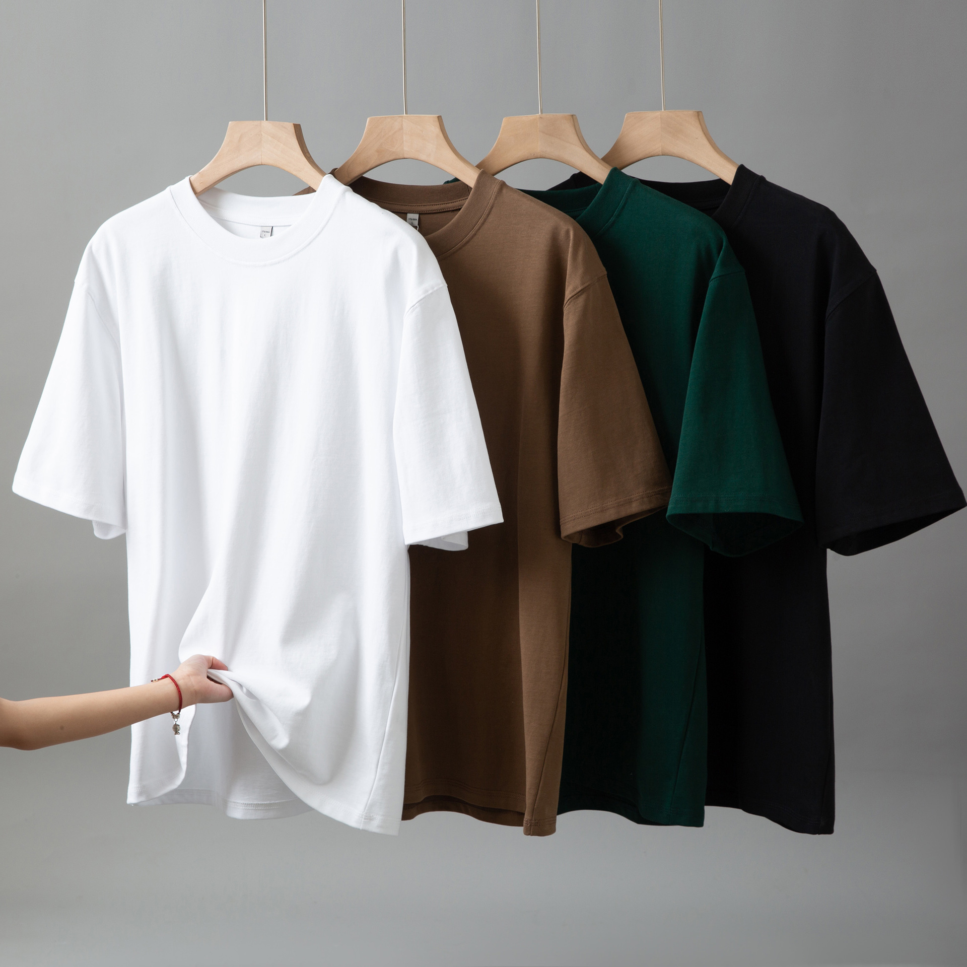 シンプルファッション 重厚感ある純綿クルーネックTシャツ