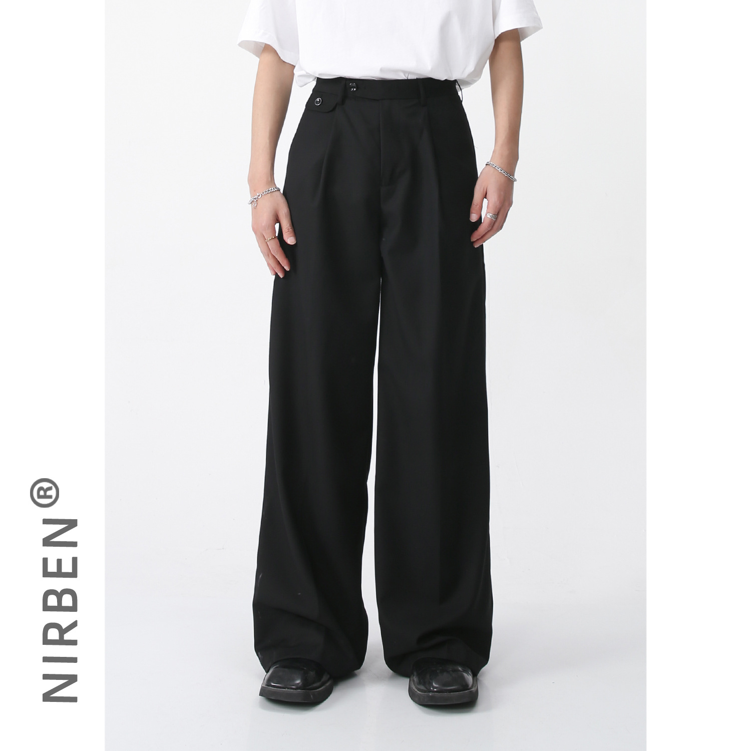 シンプルファッション ゆったりシルエット レトロ風ドレスパンツ