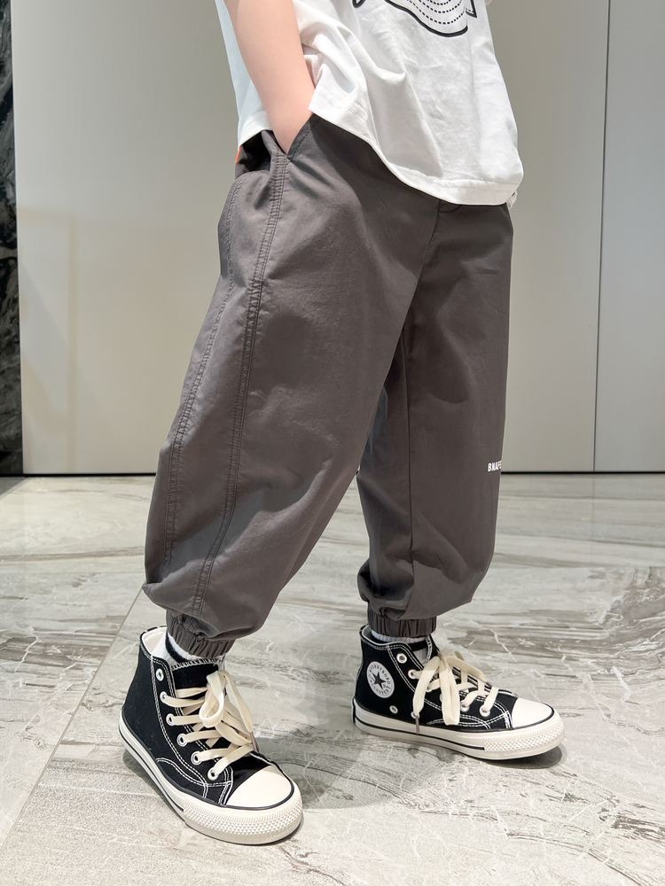 シンプルファッション 子供用薄手クロップドパンツ
