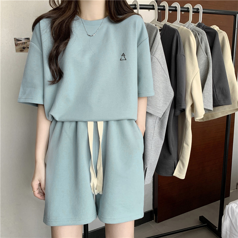 シンプルファッション シンプルゆったり半袖セットアップ