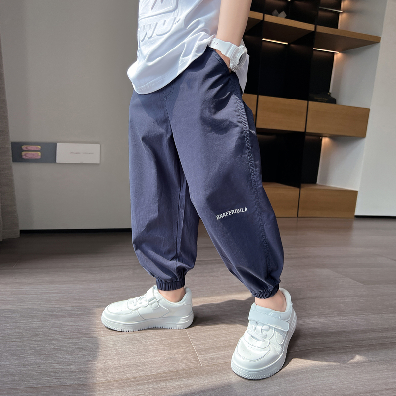 シンプルファッション 子供用薄手クロップドパンツ