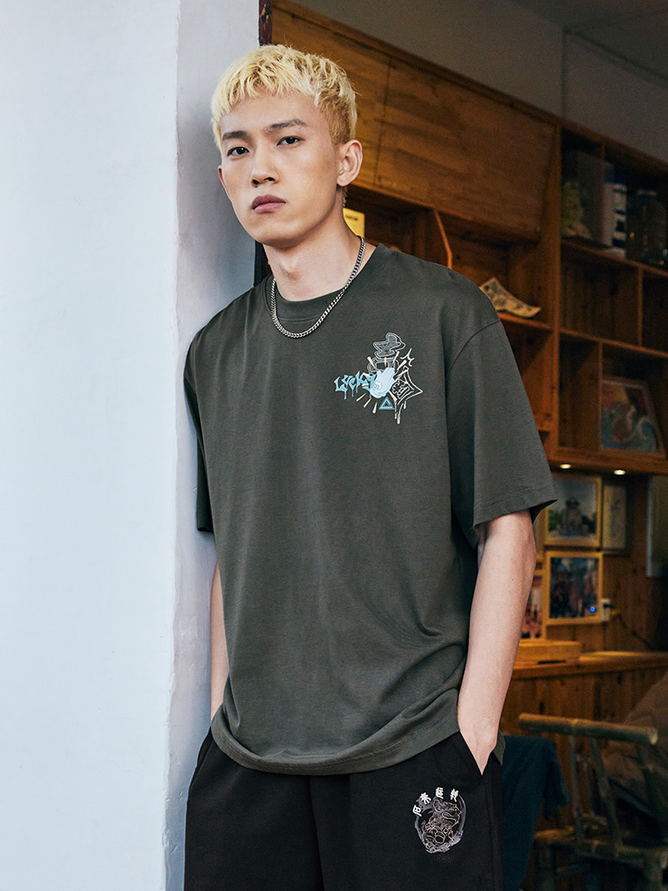シンプルファッション ワンポイント刺繍入り綿素材半袖Tシャツ